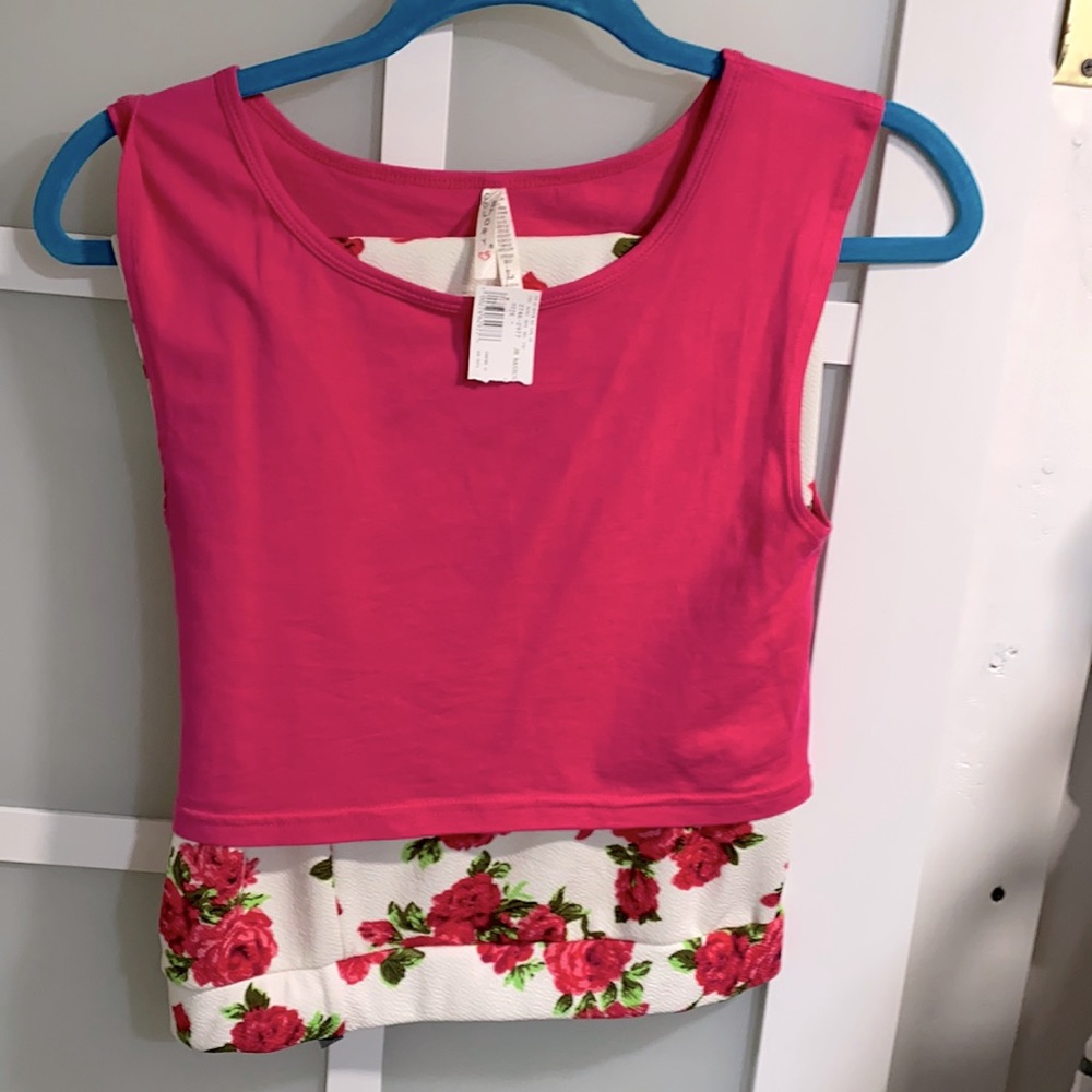 Skirt and crop top set size L NWT never worn